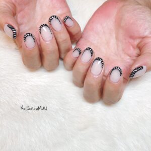 {{ $property->title }}のサムネイル